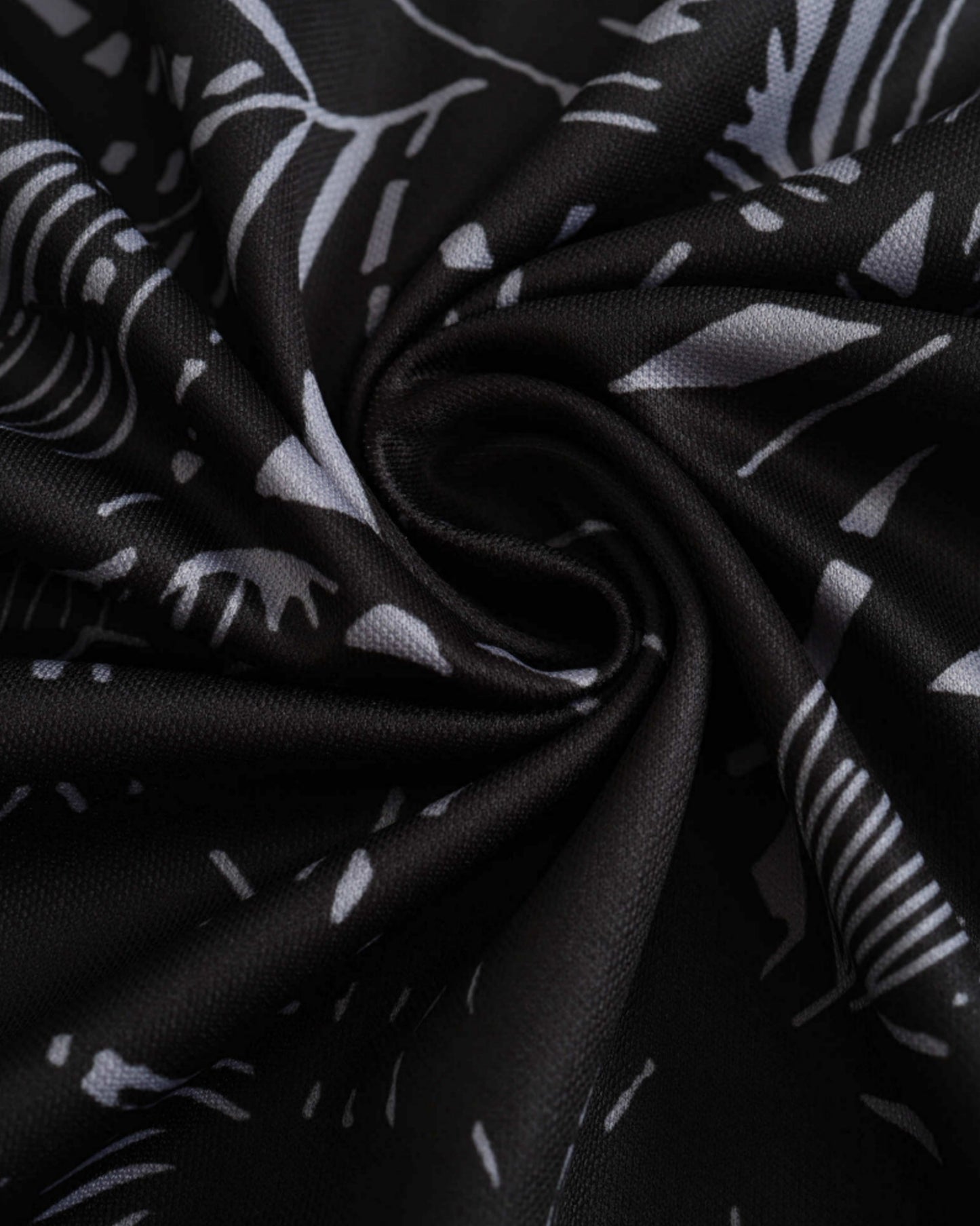 Black and white tropical palm-leaf fabric of the Brazil x The Price premium kit