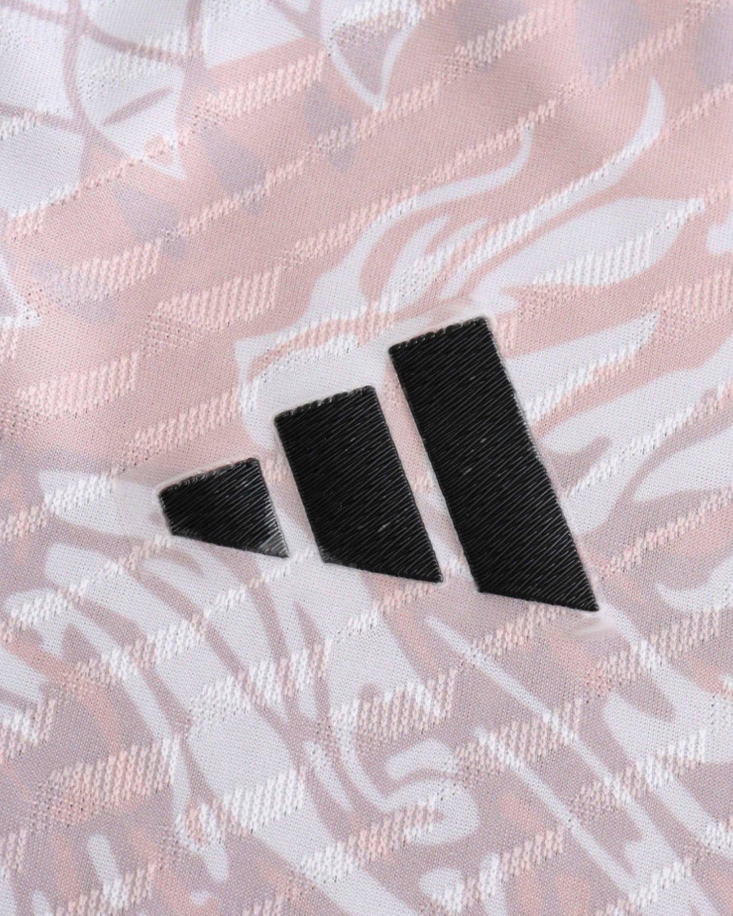 REAL MADRID x RED STARBLAZE PREMIUM KIT