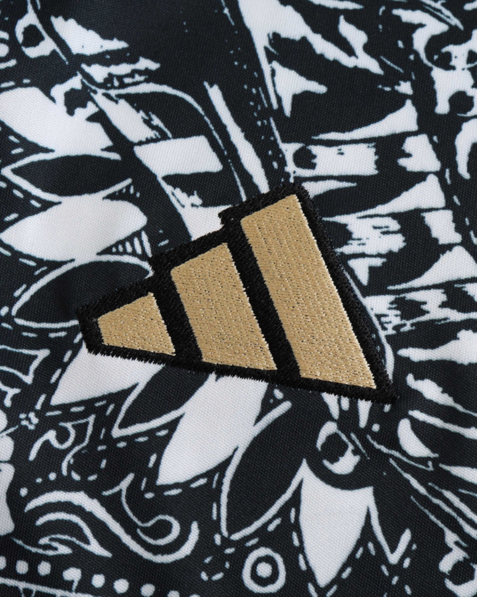 ARSENAL x LAN WRIGHT PREMIUM KIT - Footxo