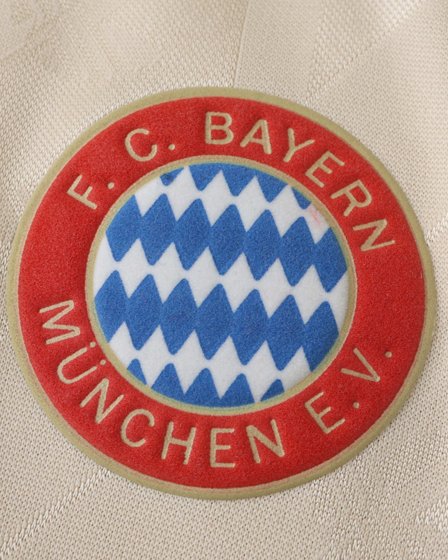 BAYERN MUNICH AWAY REMAKE 1990/92 - Footxo