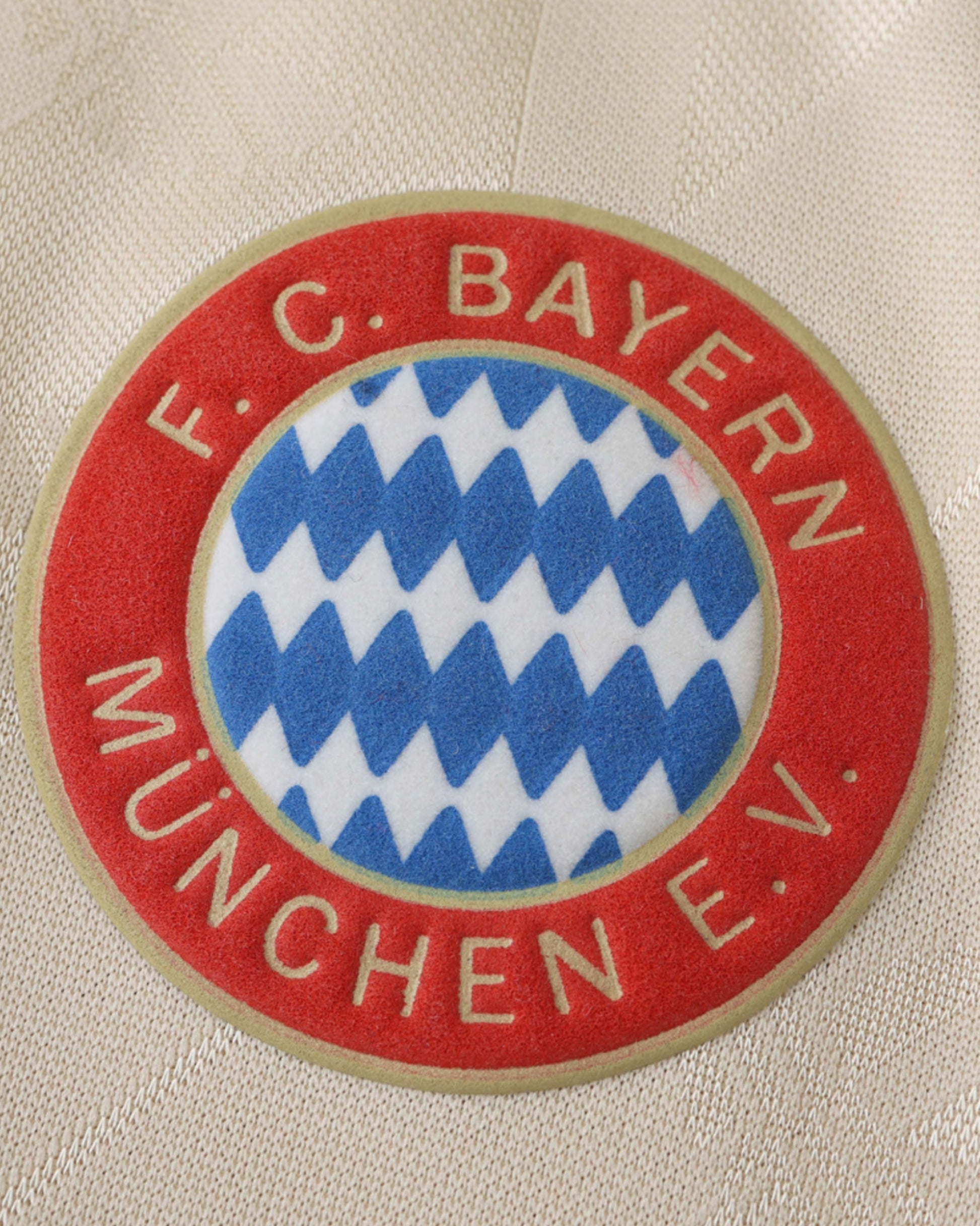 BAYERN MUNICH AWAY REMAKE 1990/92 - Footxo