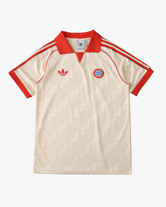 BAYERN MUNICH AWAY REMAKE 1990/92 - Footxo