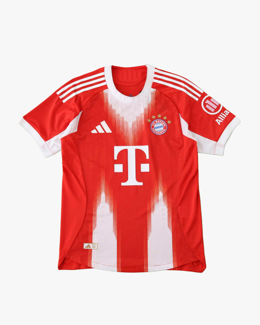 BAYERN MUNICH HOME 2025/26 - Footxo