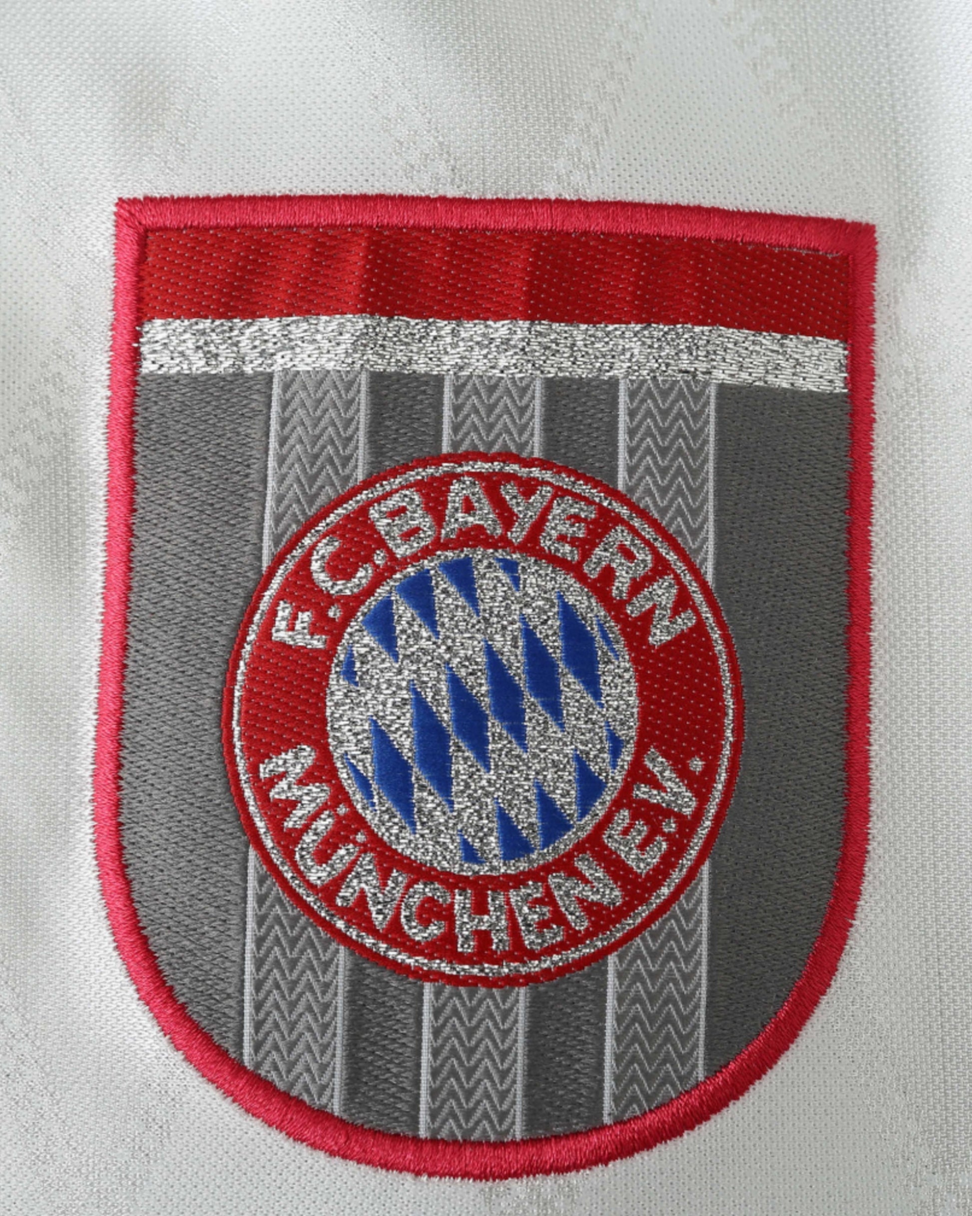 BAYERN MUNICH RETRO AWAY 1997/98 - Footxo