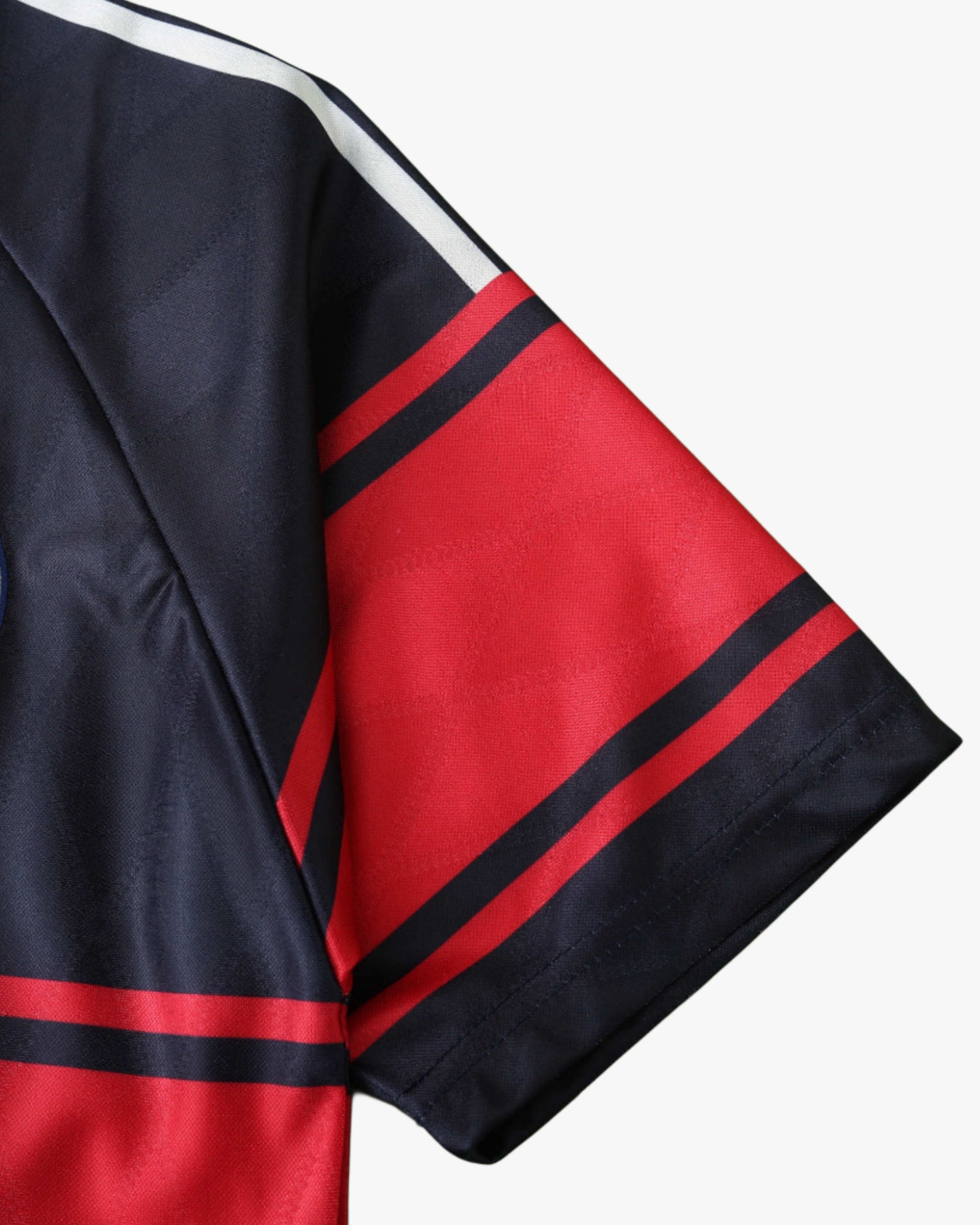 BAYERN MUNICH RETRO HOME 1997/99 - Footxo