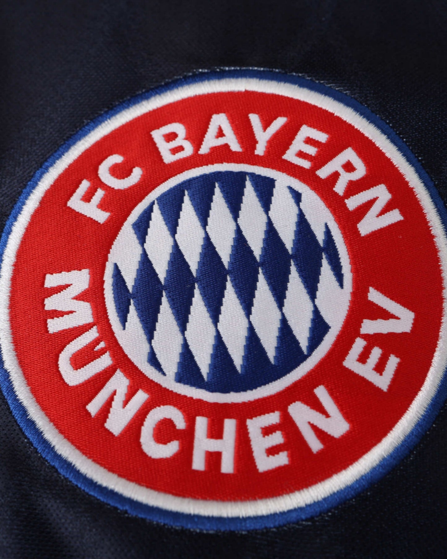 BAYERN MUNICH RETRO HOME 1997/99 - Footxo