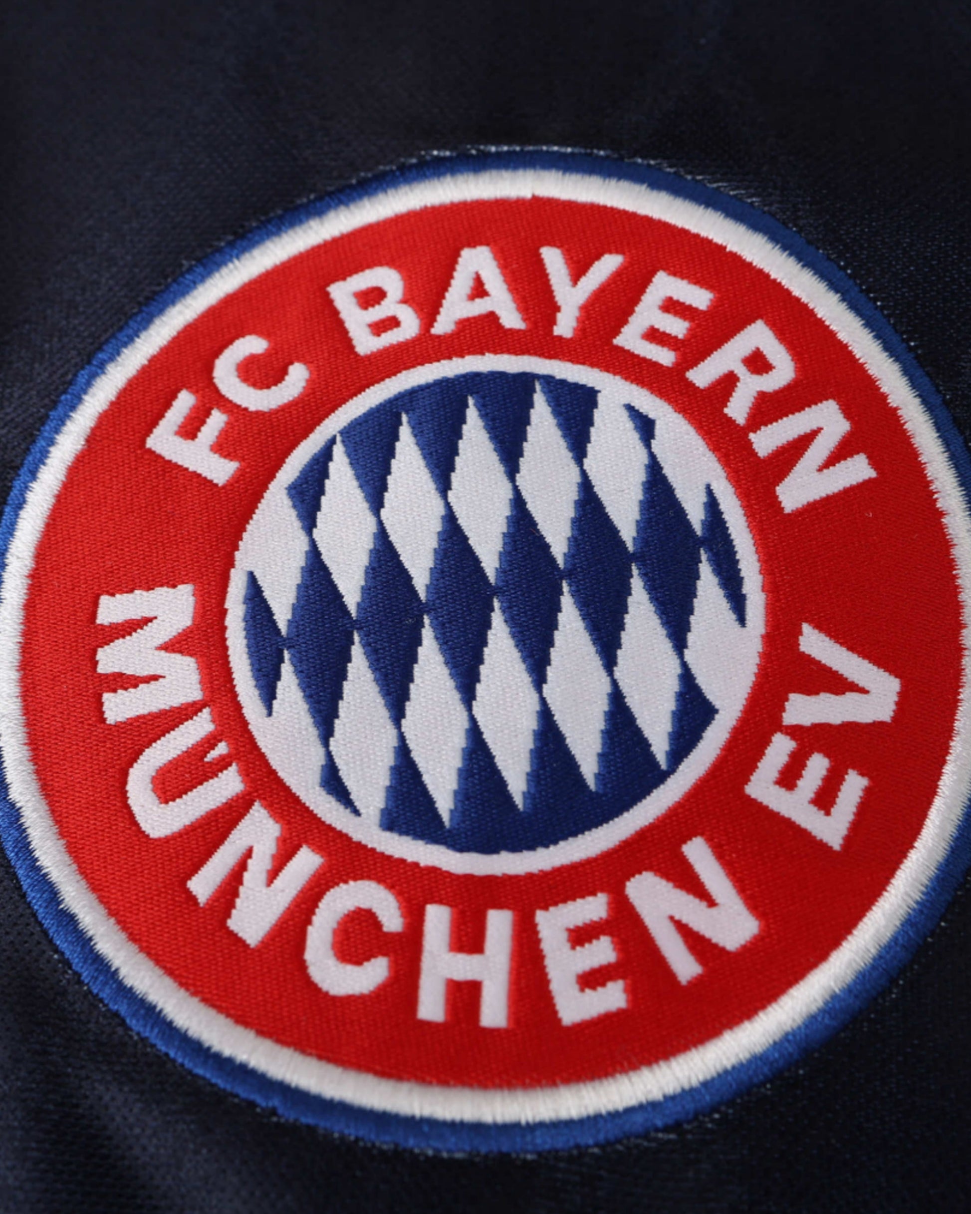 BAYERN MUNICH RETRO HOME 1997/99 - Footxo