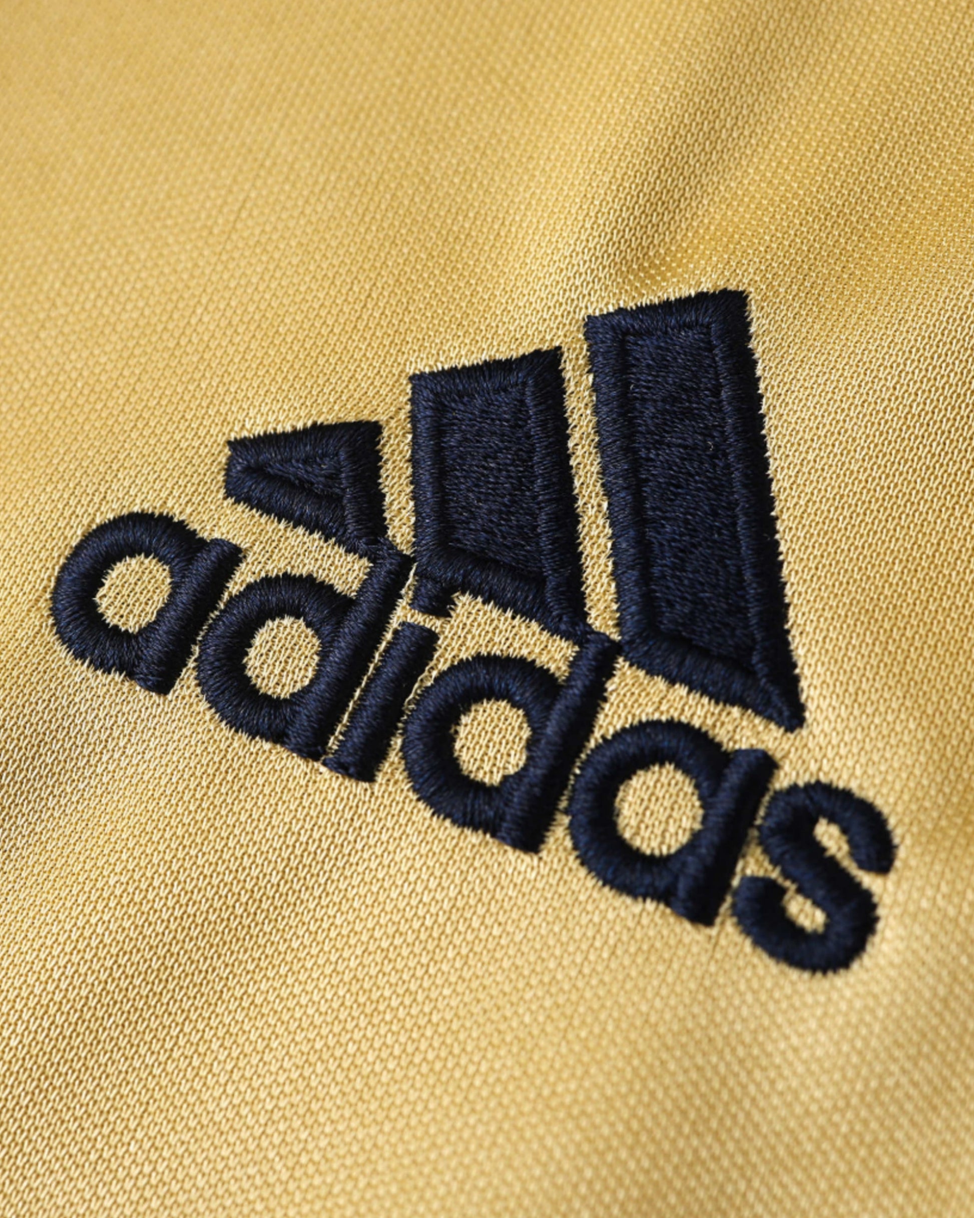 BAYERN MUNICH RETRO HOME 2004/05 - Footxo