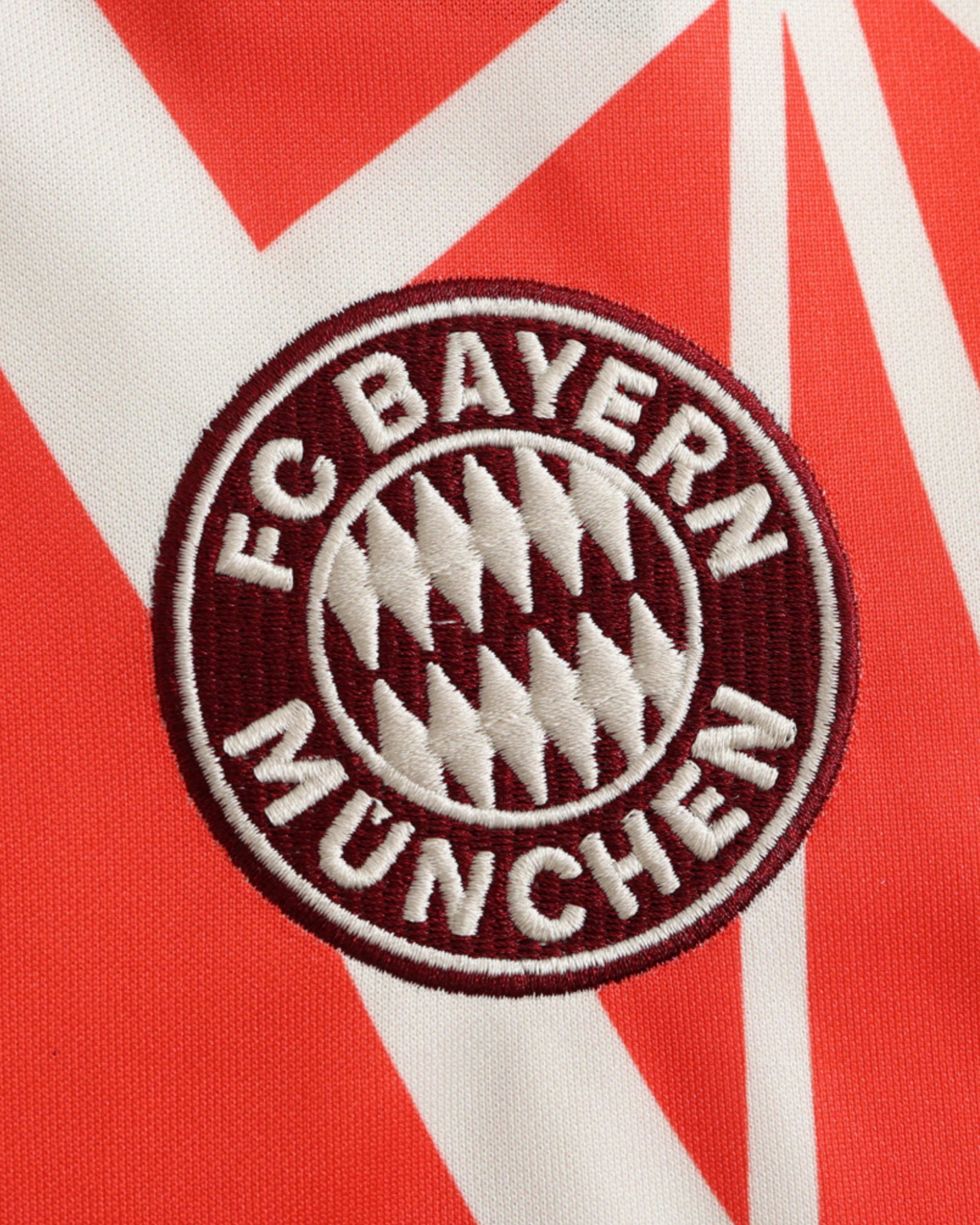 BAYERN MUNICH TRAINING 2024/25 - Footxo