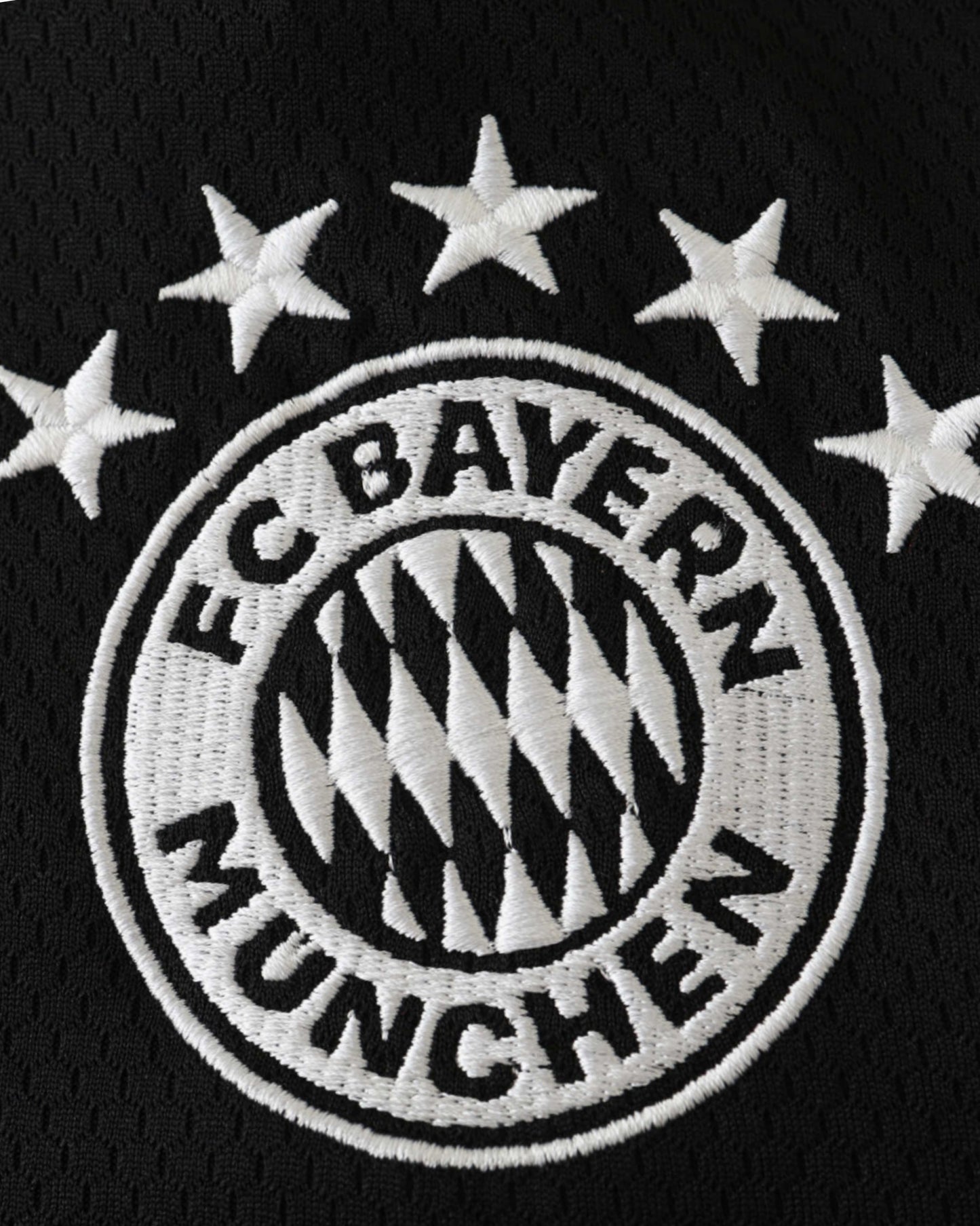 BAYERN MUNICH TRAINING BLACK 2024/25 - Footxo