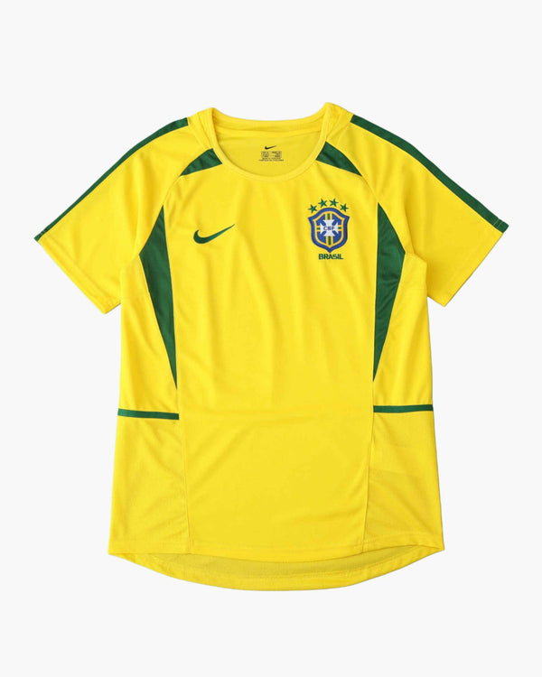 Yellow and green Brazil 2003/04 football jersey with CBF crest.