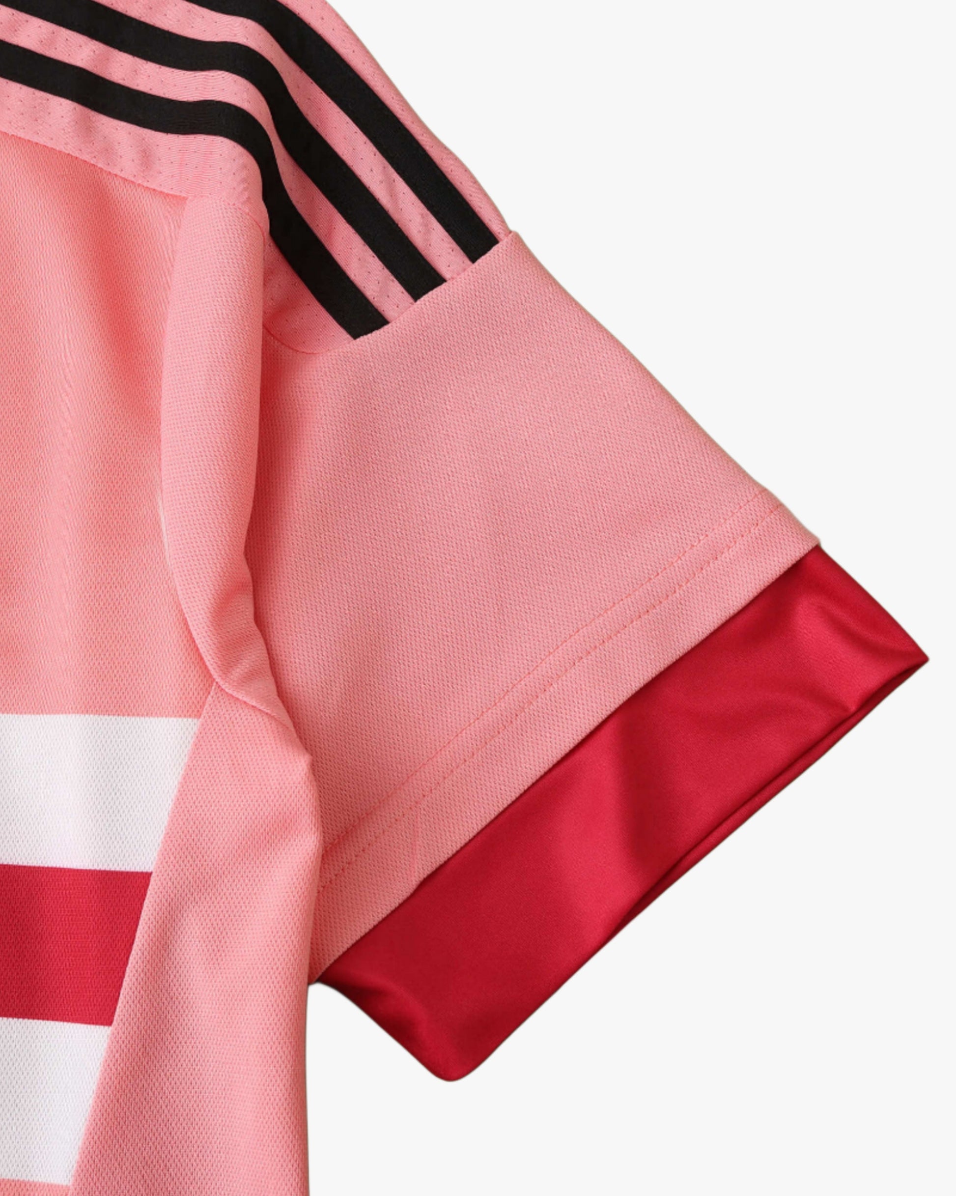 JUVENTUS RETRO AWAY 2015/16 - Footxo