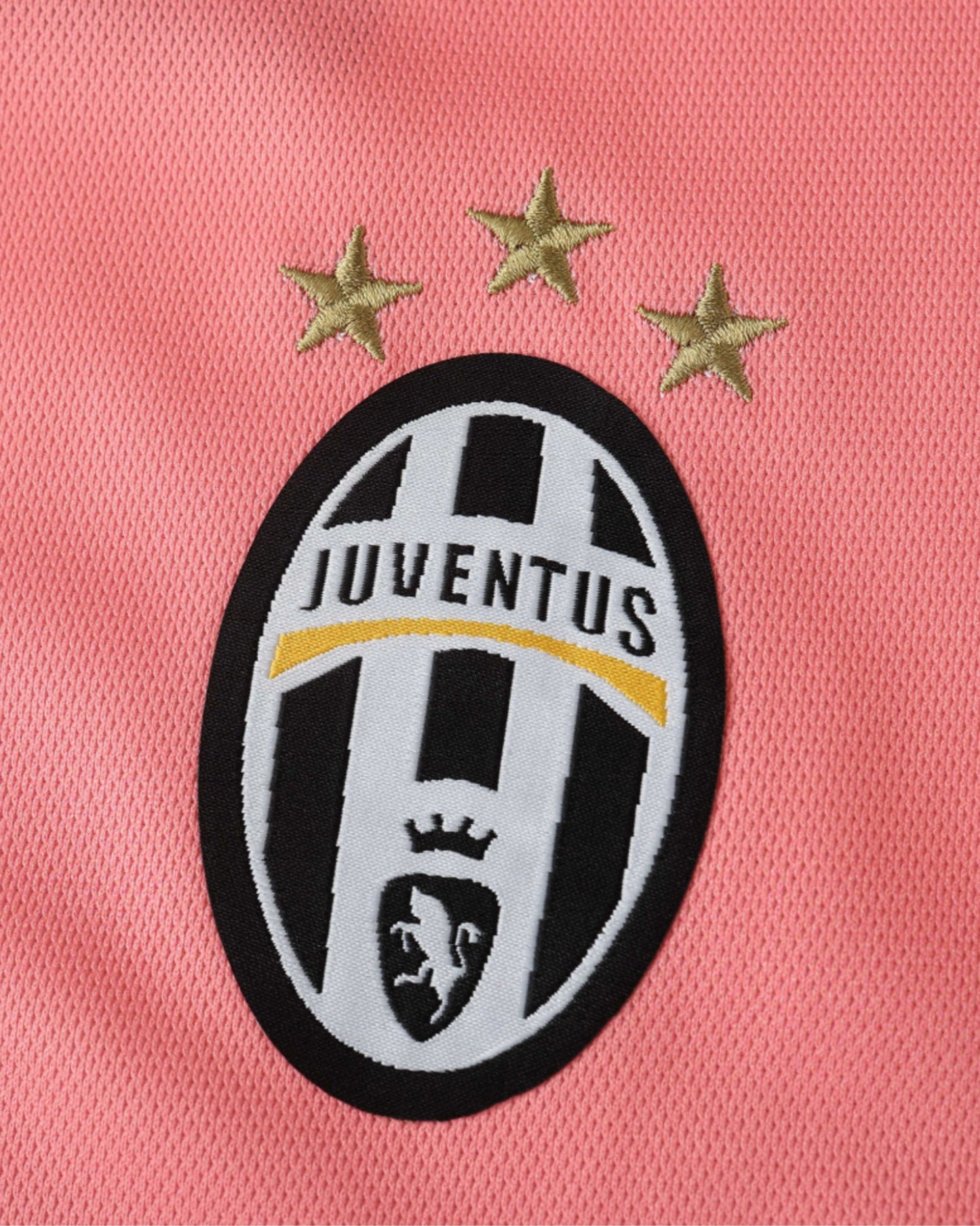 JUVENTUS RETRO AWAY 2015/16 - Footxo