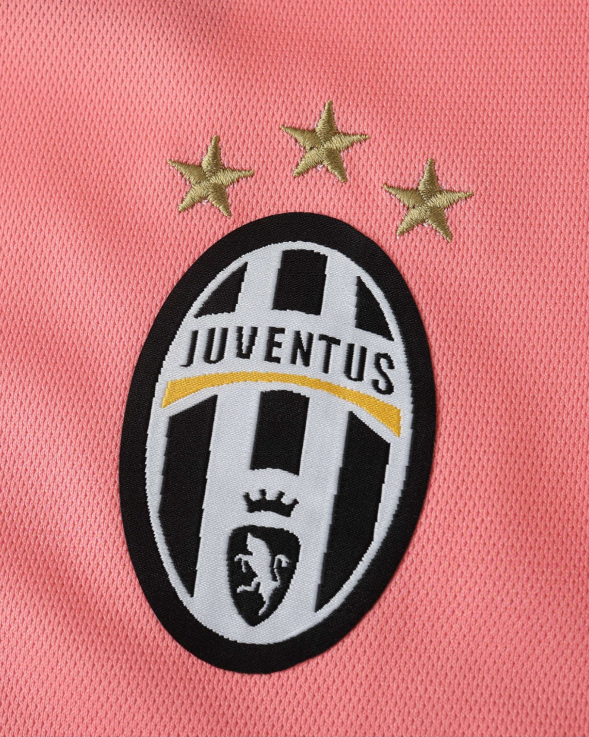 JUVENTUS RETRO AWAY 2015/16 - Footxo