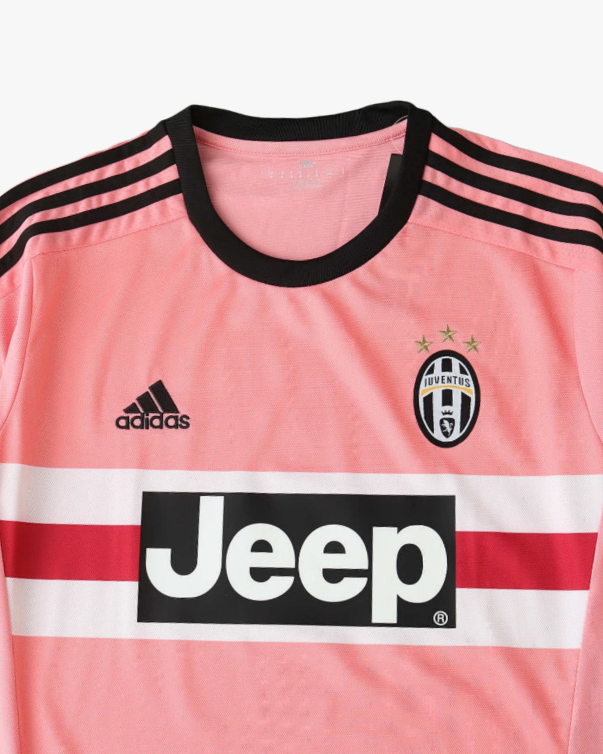 JUVENTUS RETRO AWAY 2015/16 - Footxo