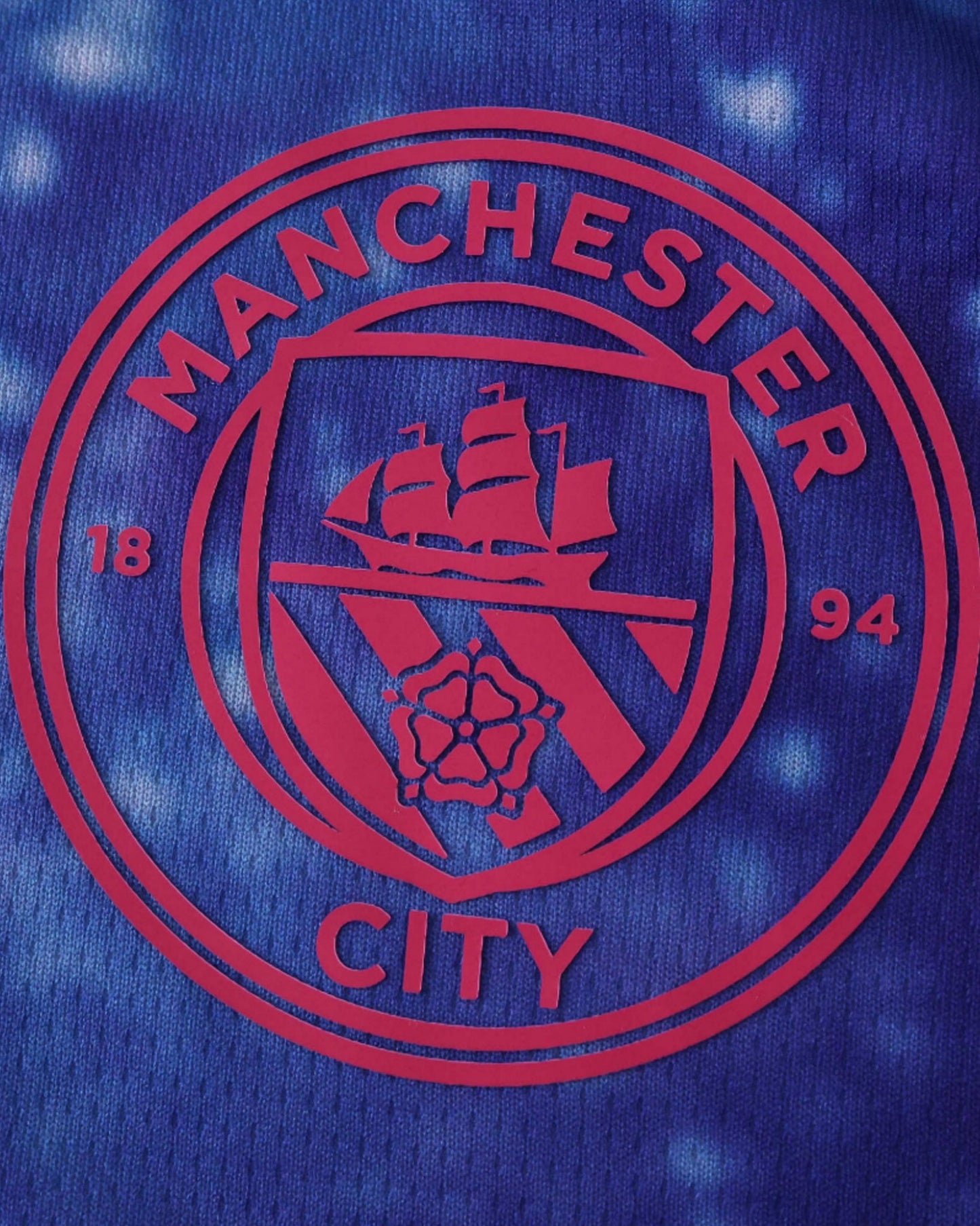 MANCHESTER CITY x ECLIPSE ALPHA PREMIUM KIT - Footxo