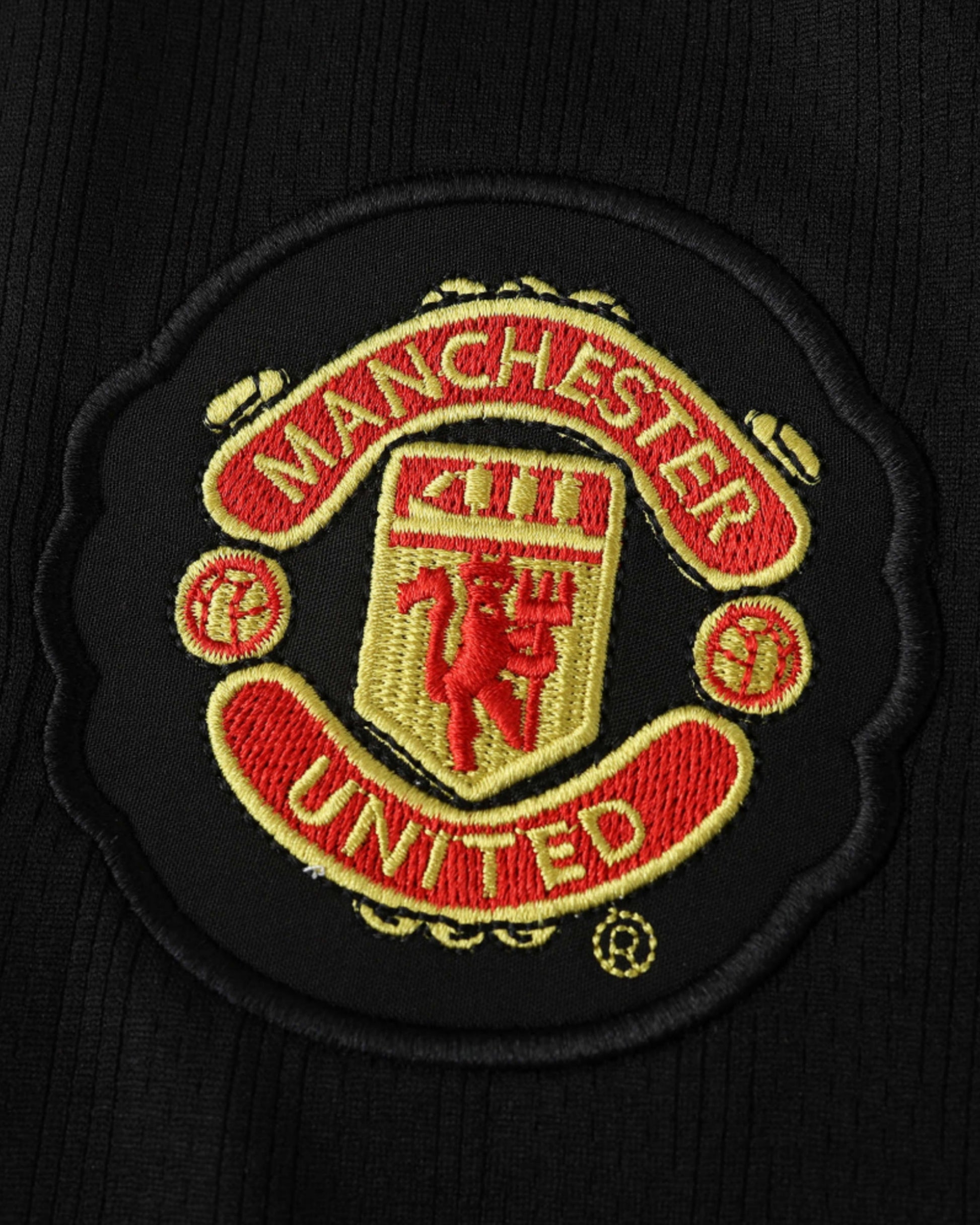 MANCHESTER UNITED RETRO AWAY 2007/08 - Footxo
