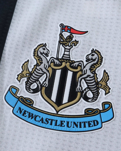 NEWCASTLE UNITED HOME 2024/25 - Footxo
