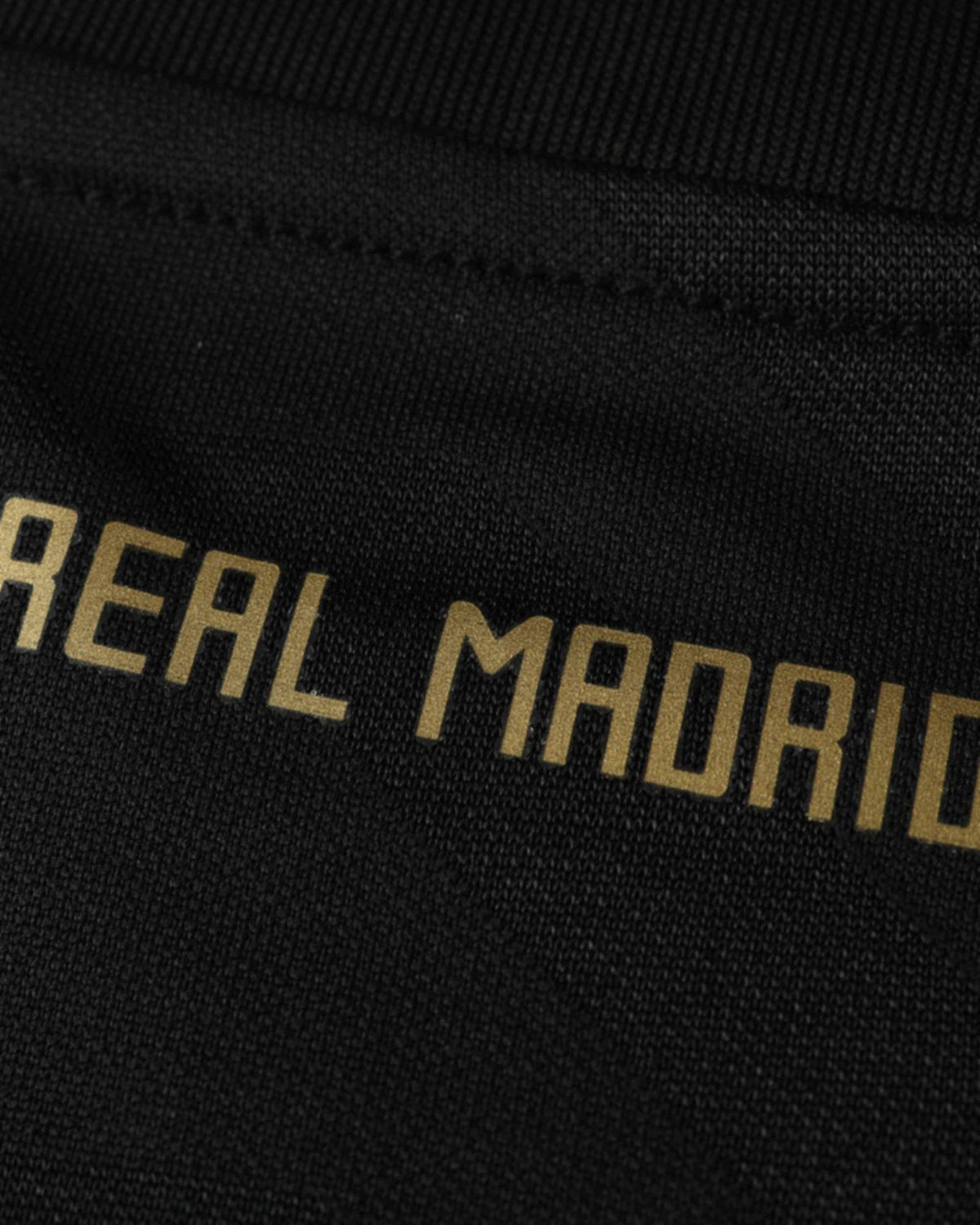 REAL MADRID RETRO AWAY 2011/12 - Footxo