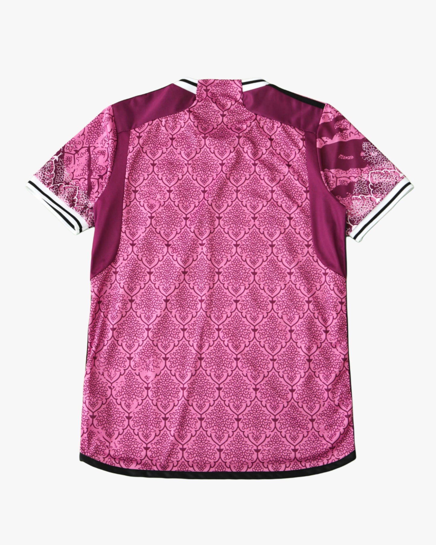 REAL MADRID x BESTIA MORADA PREMIUM KIT - Footxo