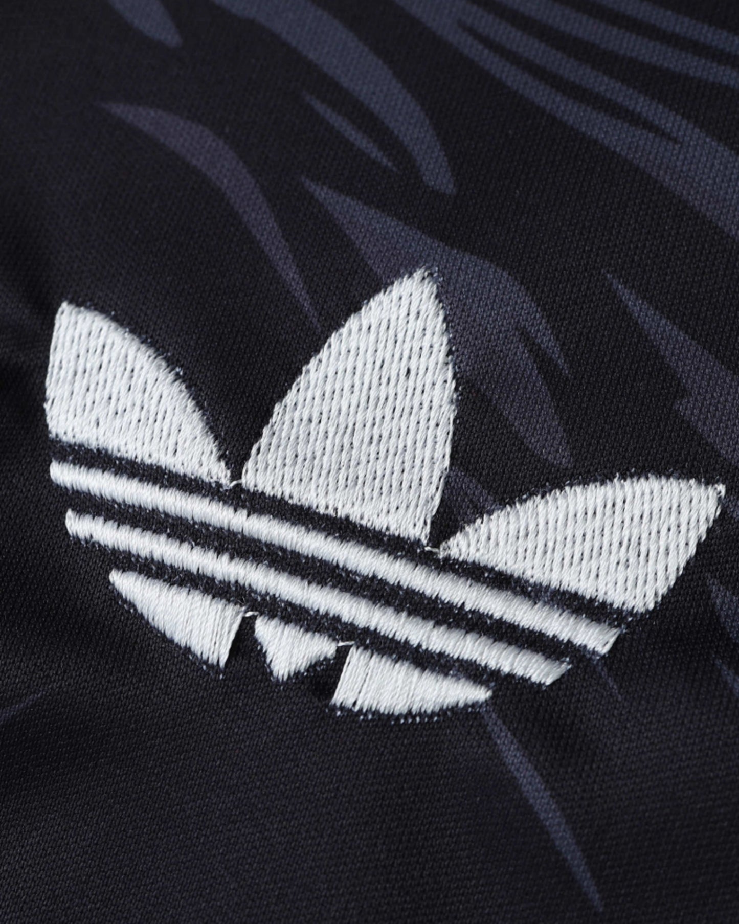 REAL MADRID x DEVIL'S EYE PREMIUM KIT - Footxo