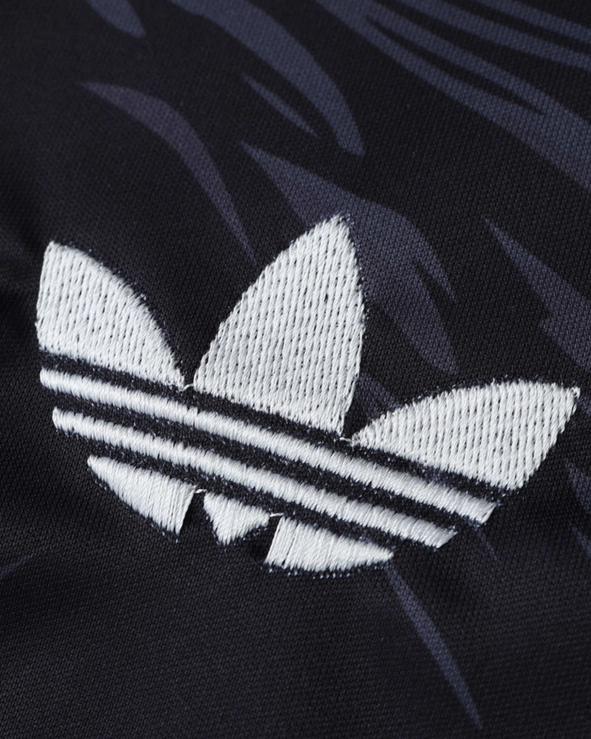 REAL MADRID x DEVIL'S EYE PREMIUM KIT - Footxo