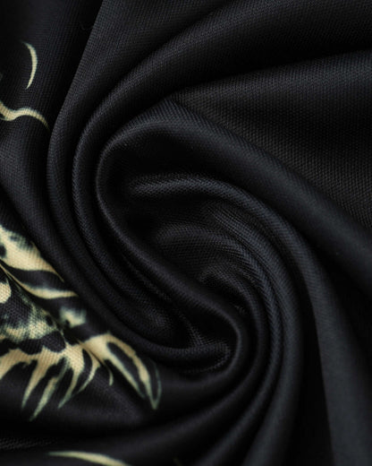 REAL MADRID x LIGHT FALKOR PREMIUM KIT - Footxo