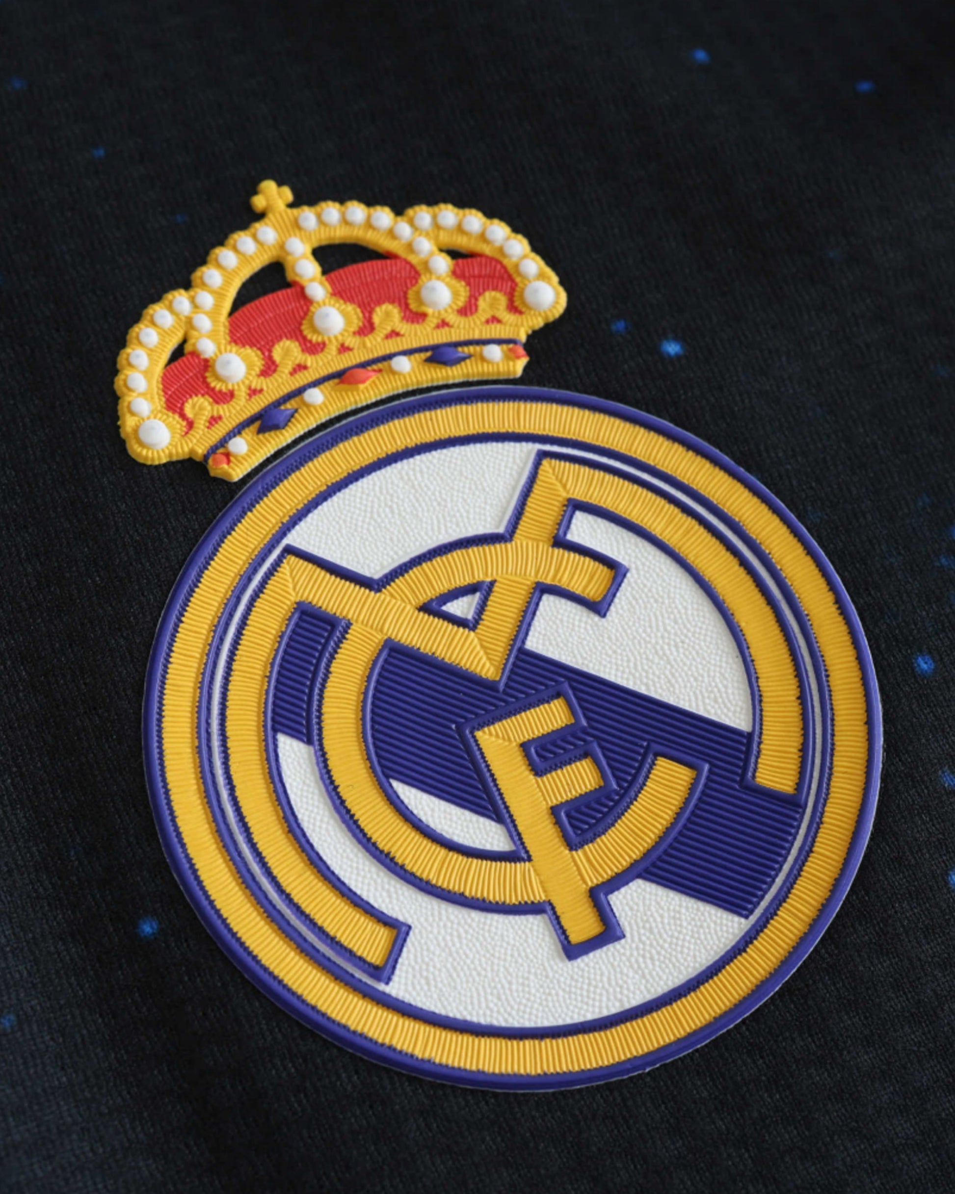 REAL MADRID x LIGHTNING SKY PREMIUM KIT - Footxo