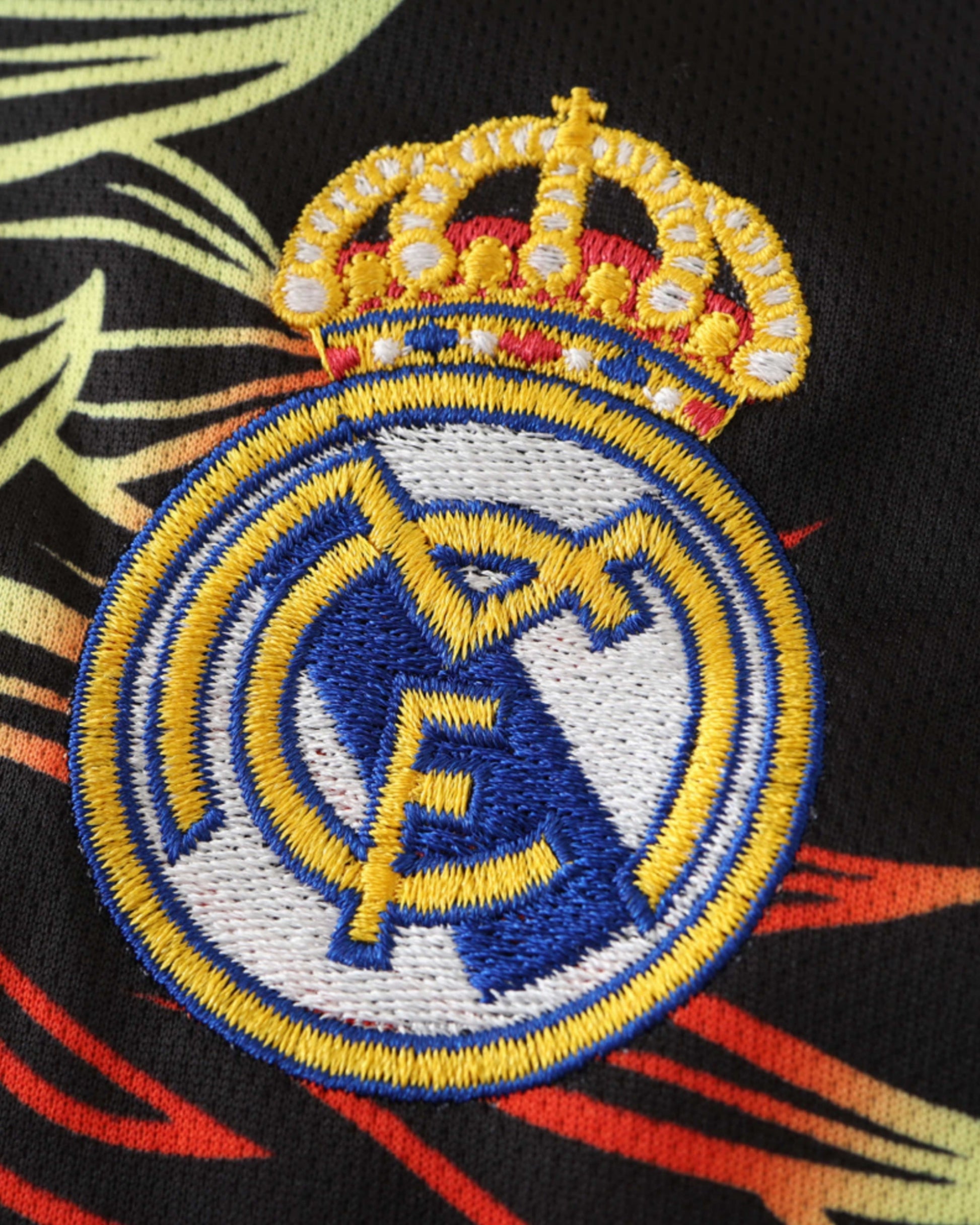 REAL MADRID x RAINBOW DRAGON PREMIUM KIT - Footxo
