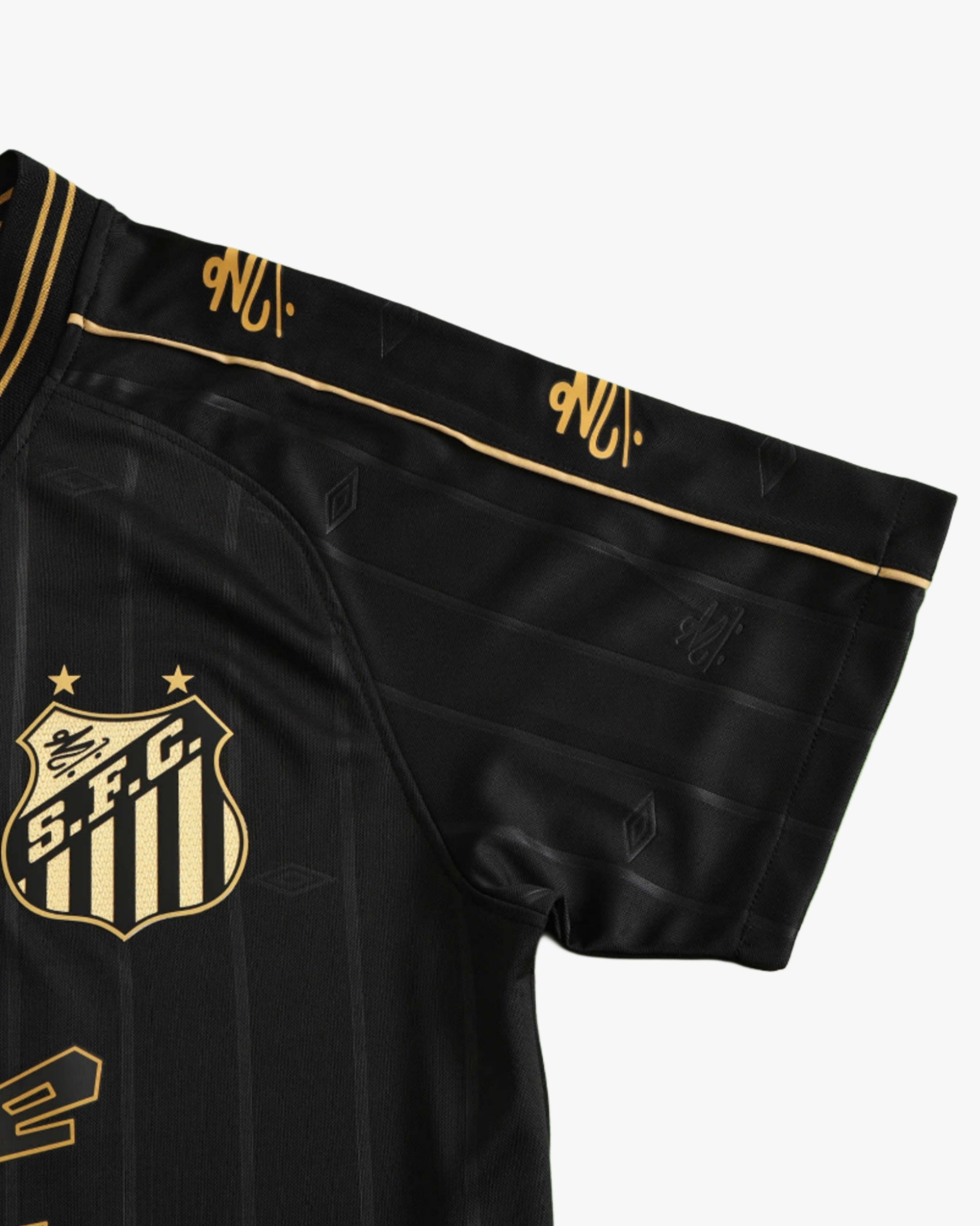 SANTOS x CHARLIE BROWN PREMIUM KIT - Footxo
